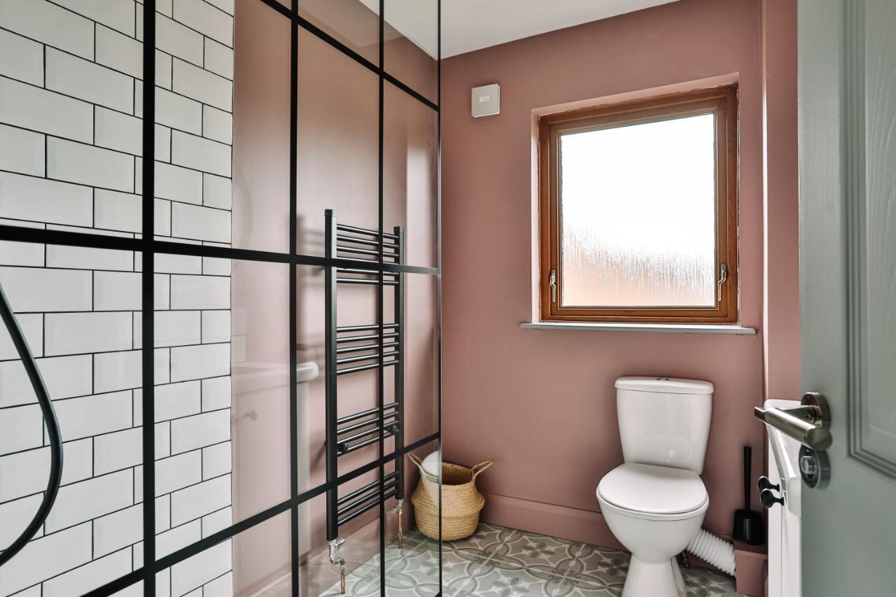 Family Town House Villa Белфаст Екстериор снимка